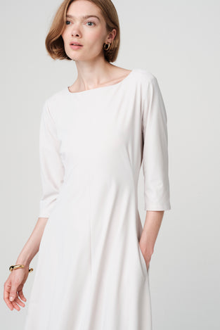 Asola structure tech jersey dress | Sand
