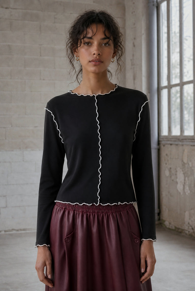Janette Top 26 | Black White
