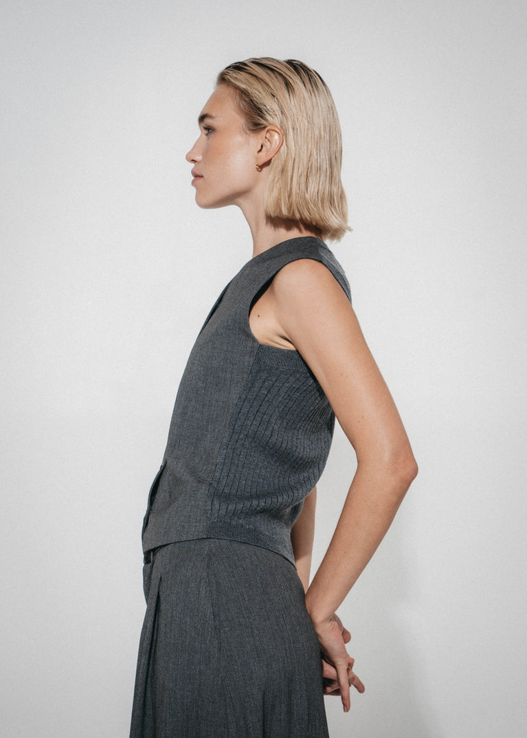 Oda back knitted Viskose Weste | Grey