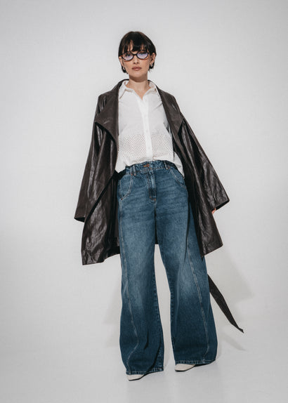Sassy barrel-jeans i denim | Nattblå