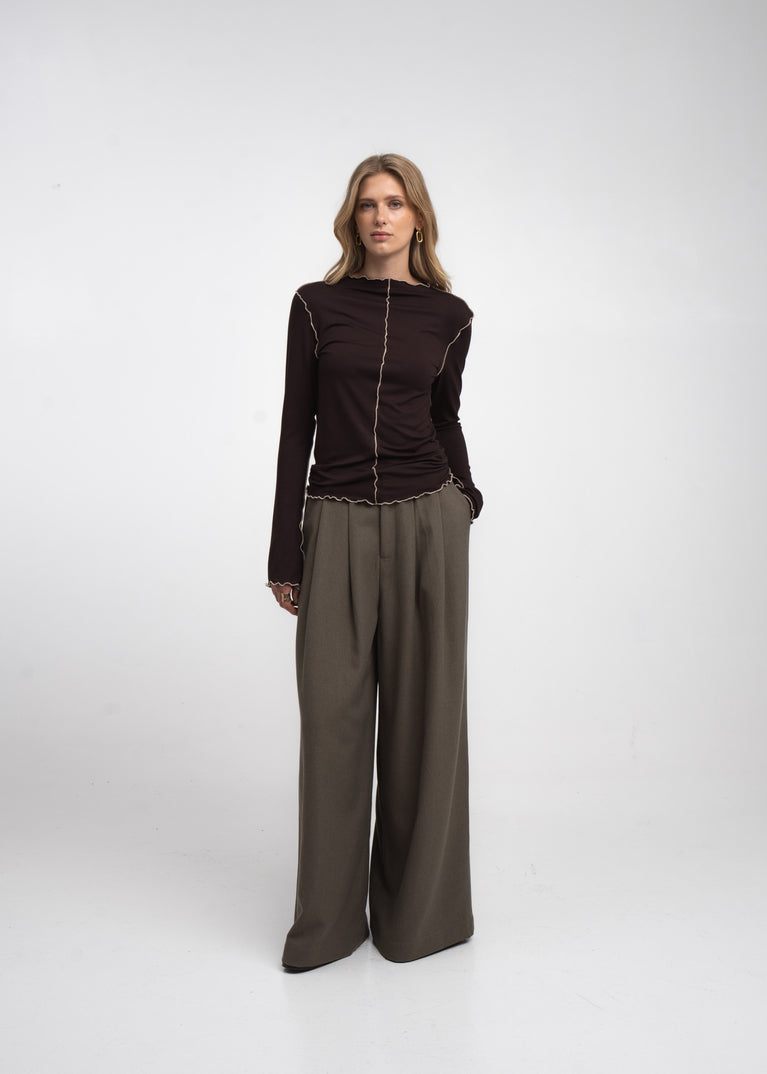Janette top 26 | Brown