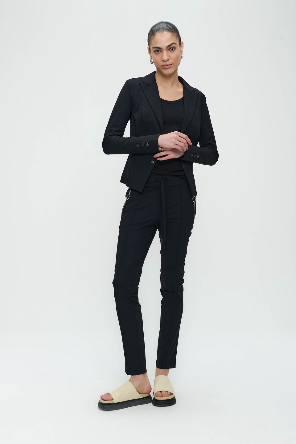 Broek Emma-straight leg fit Technical Jersey | Black
