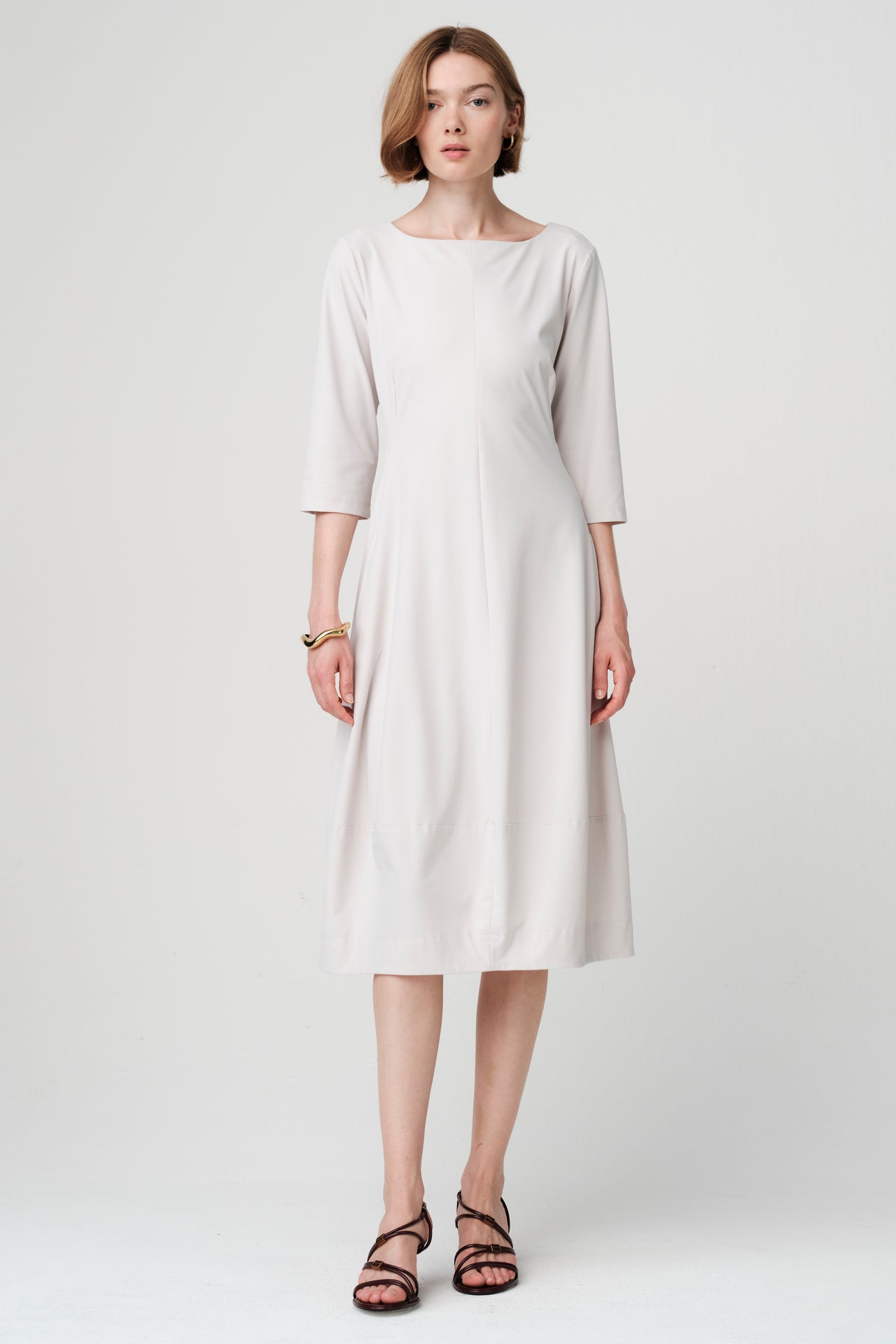 Asola structure tech jersay dress | Sand