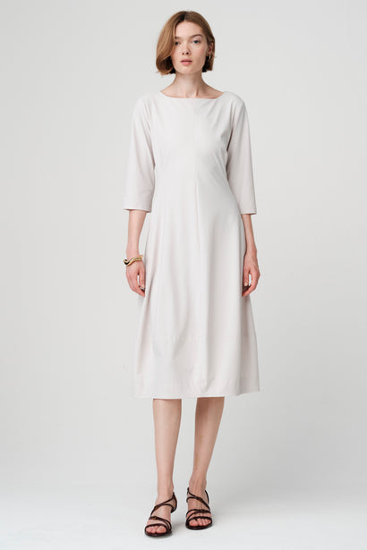 Tech-Jersey-Kleid mit Asola-Struktur | Sandfarben