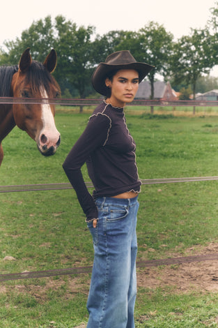 Janette Top 26 | Brown