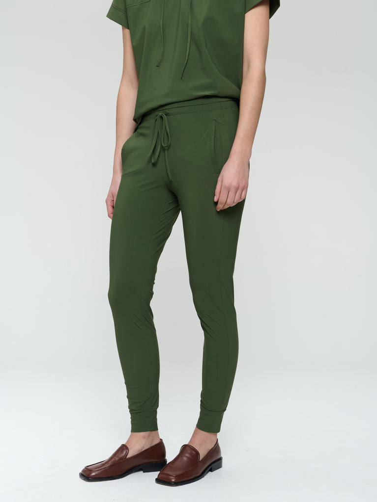 John strech technical jersey pants | Oliva green