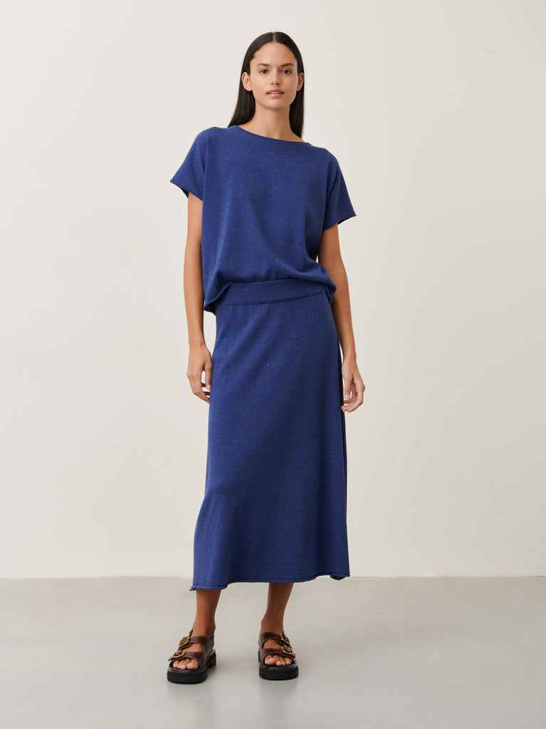 Outlet skirts