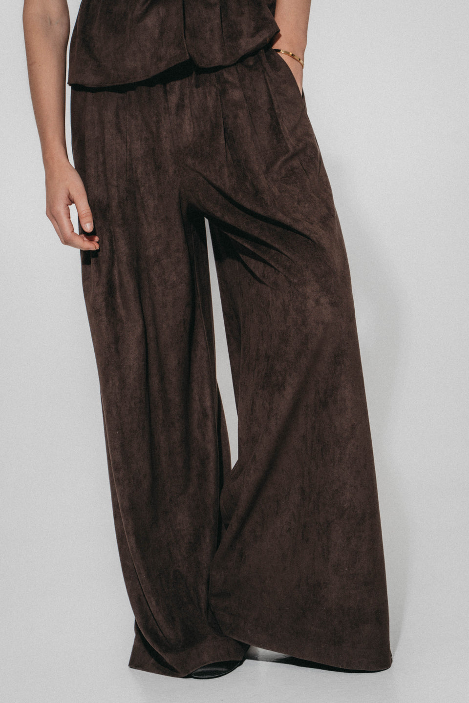Arabel suede effect Hose | Dark Brown