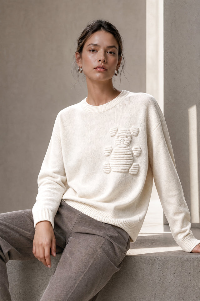 Viscose blend bear pullover 3040 | Ecru