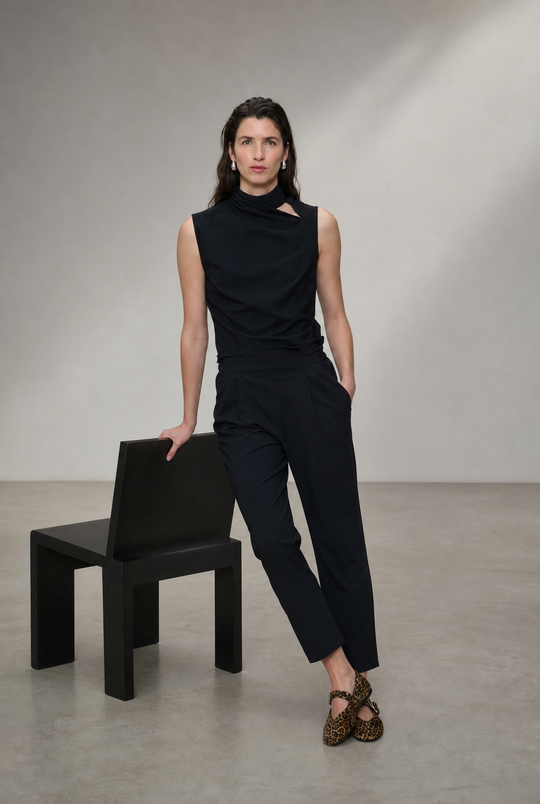 Naomi stretch top