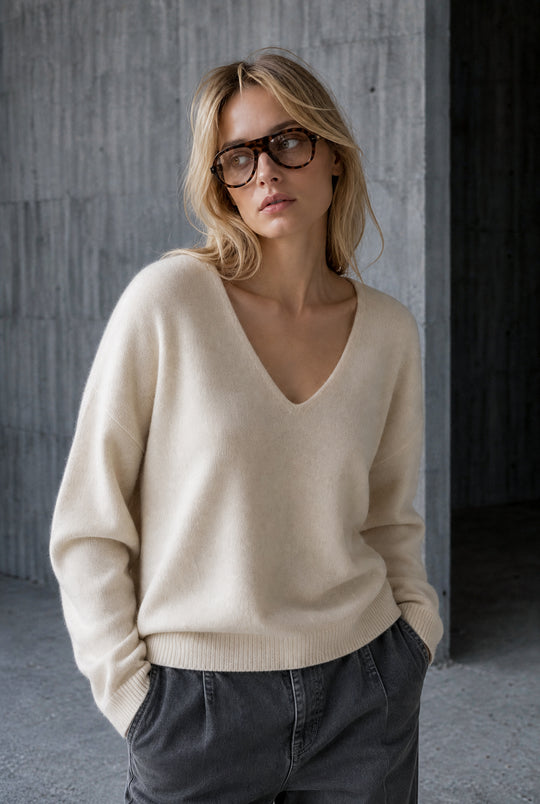 Pullover V-neck H25225