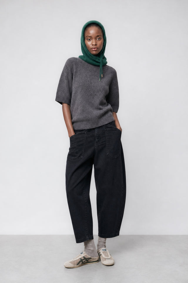Slouchy black barel jeans | Black