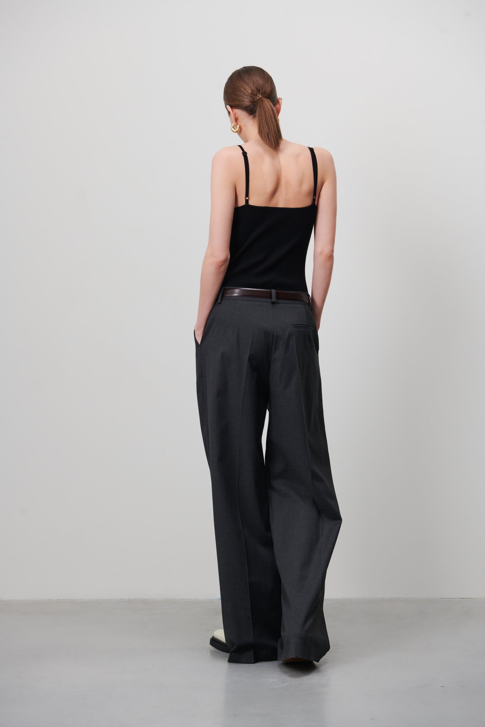 James Body | Black