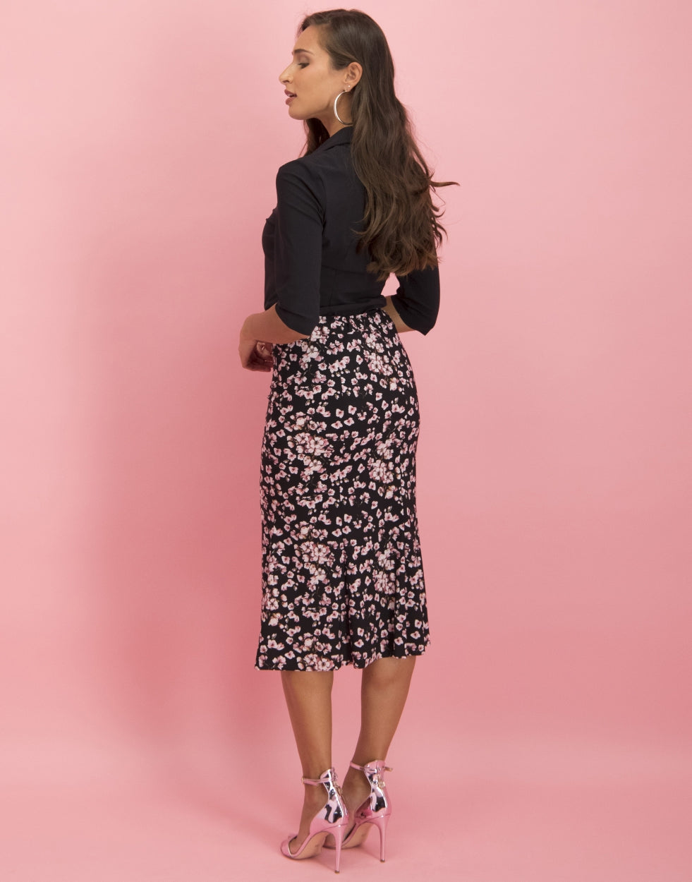 Noel Eyelet Shirt | Black/Fuxia