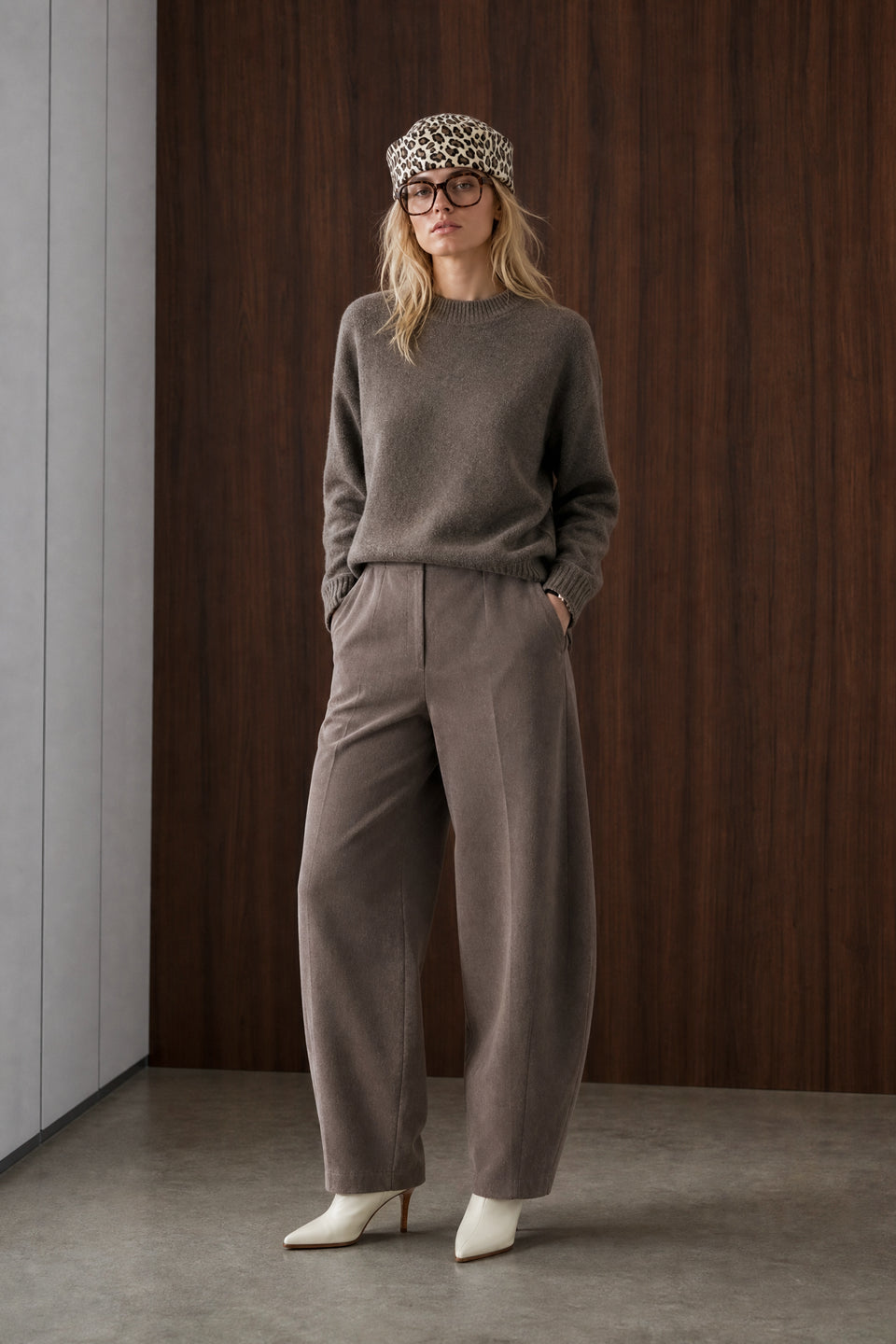 Velvety wool blend pullover | Toupe